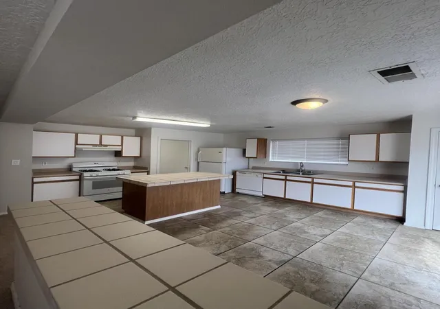 5th image of 8424 Casa Morena Ct Nw, Albuquerque, NM 87120 | MLS# 1110000