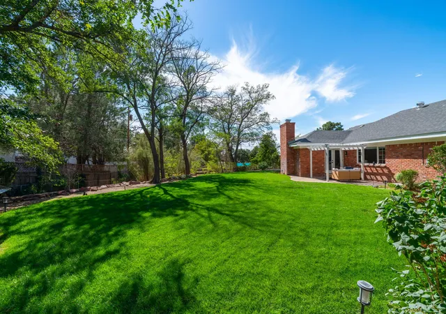 2nd image of 728 Stagecoach Rd Se, Albuquerque, NM 87123 | MLS# 1110002