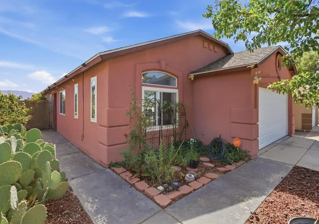 2nd image of 10612 Satellite St Nw, Albuquerque, NM 87114 | MLS# 1110026