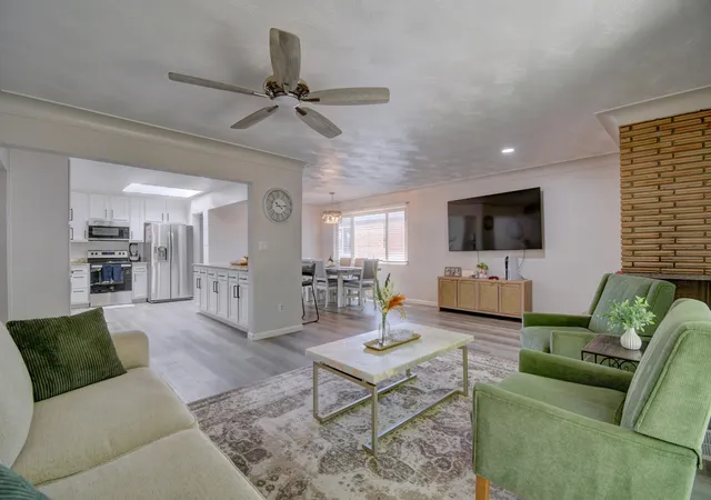 5th image of 705 Truman St Ne, Albuquerque, NM 87110 | MLS# 1110029