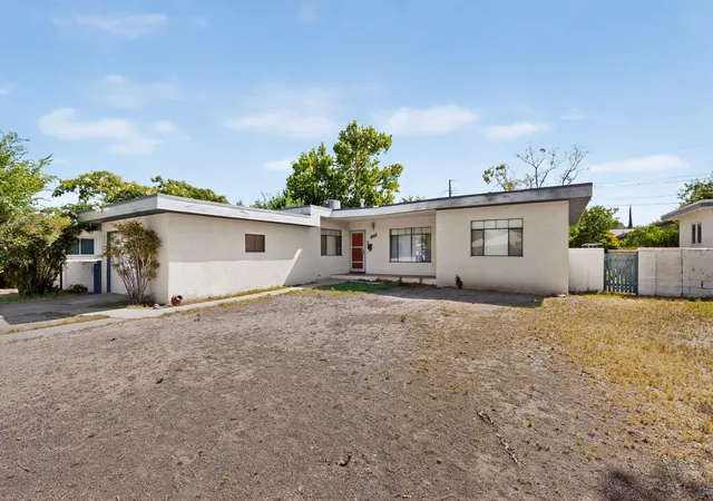 Photo 2 of Single family home for sale at 334 Chula Vista Pl Ne, Albuquerque, NM 87108 | MLS# 1110030 | Listing updated on 2026-08-29