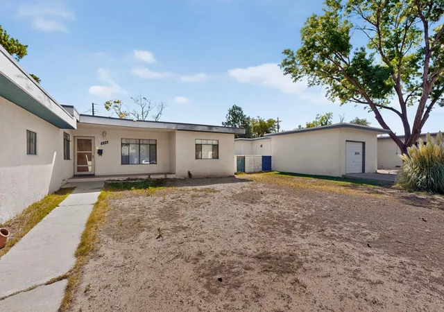 Photo 3 of Single family home for sale at 334 Chula Vista Pl Ne, Albuquerque, NM 87108 | MLS# 1110030 | Listing updated on 2026-08-29