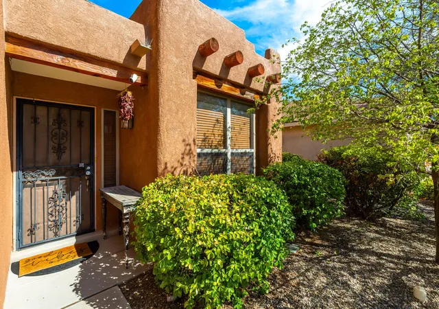 3rd image of 10512 Rosefinch Dr Nw, Albuquerque, NM 87114 | MLS# 1110039