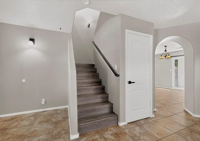 5th image of 7112 Red Hawk Rd Ne, Albuquerque, NM 87113 | MLS# 1110048