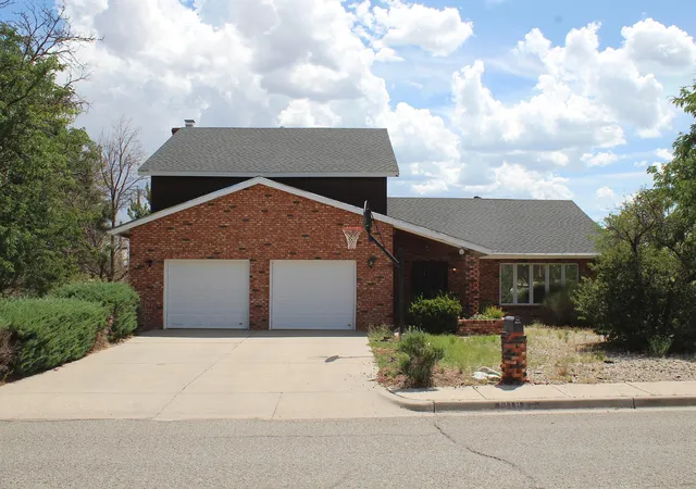 Photo 1 of Single family home for sale at 1118 Ridgecrest Ave, Gallup, NM 87301 | MLS# 1110056 | Listing updated on 2026-08-29