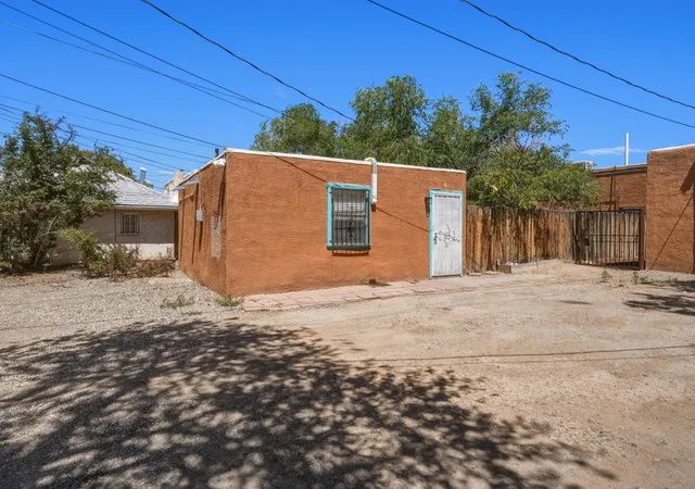 Photo 3 of Multi family home for sale at 205 Stanford Dr Se, Albuquerque, NM 87106 | MLS# 1110079 | Listing updated on 2026-08-29
