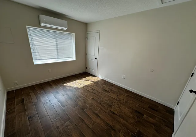 Photo 39 of Multi family home for sale at 622 Jefferson St Ne, Albuquerque, NM 87110 | MLS# 1110082 | Listing updated on 2026-08-30