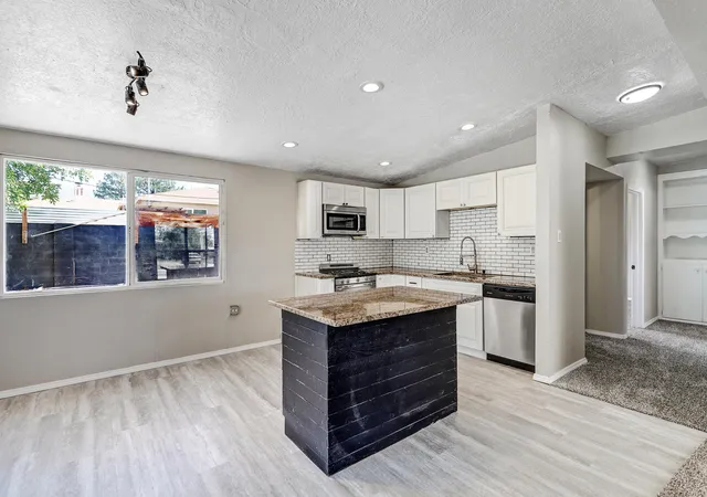 Photo 4 of Sale Pending at 1800 Britt St NE, Albuquerque, NM 87112 | MLS# 1110140 | Listing updated on 2026-09-01