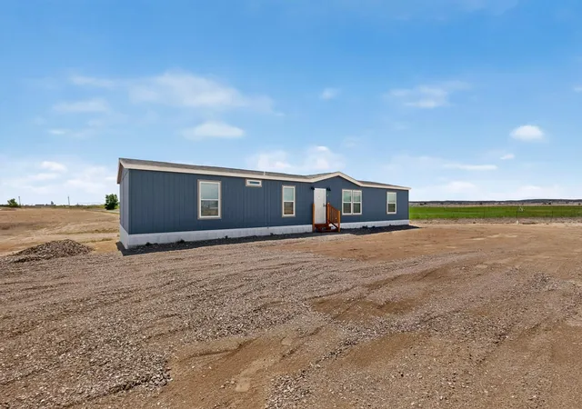 Photo 4 of Manufactured home for sale at 1 Capitan St, Moriarty, NM 87035 | MLS# 1110152 | Listing updated on 2026-09-01
