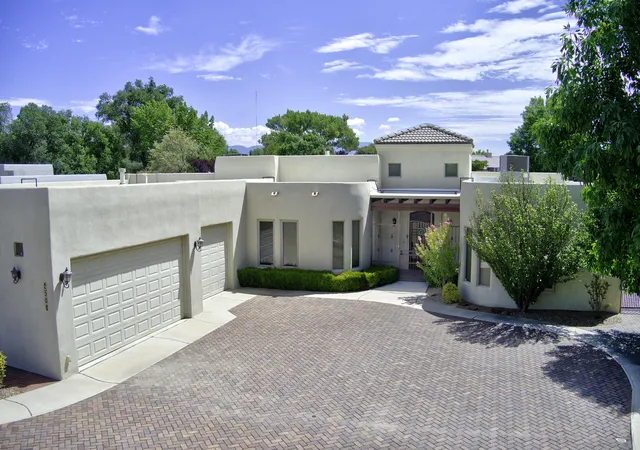 Single family home for sale at 508 Laguna Seca Ln NW, Albuquerque, NM 87104 | MLS# 1110185