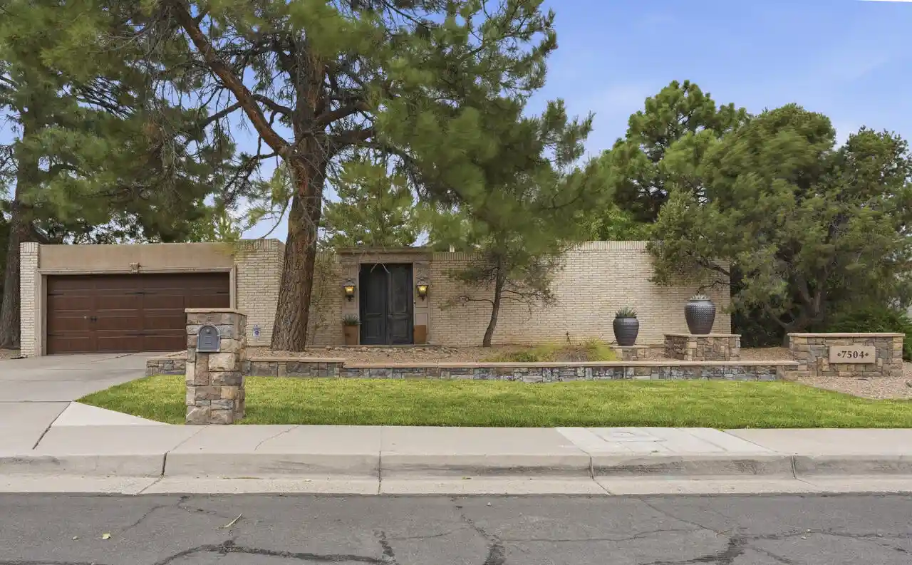 Photo 1 of Single family home for sale at 7504 La Madera Rd Ne, Albuquerque, NM 87109 | MLS# 1110238 | Listing updated on 2026-10-21