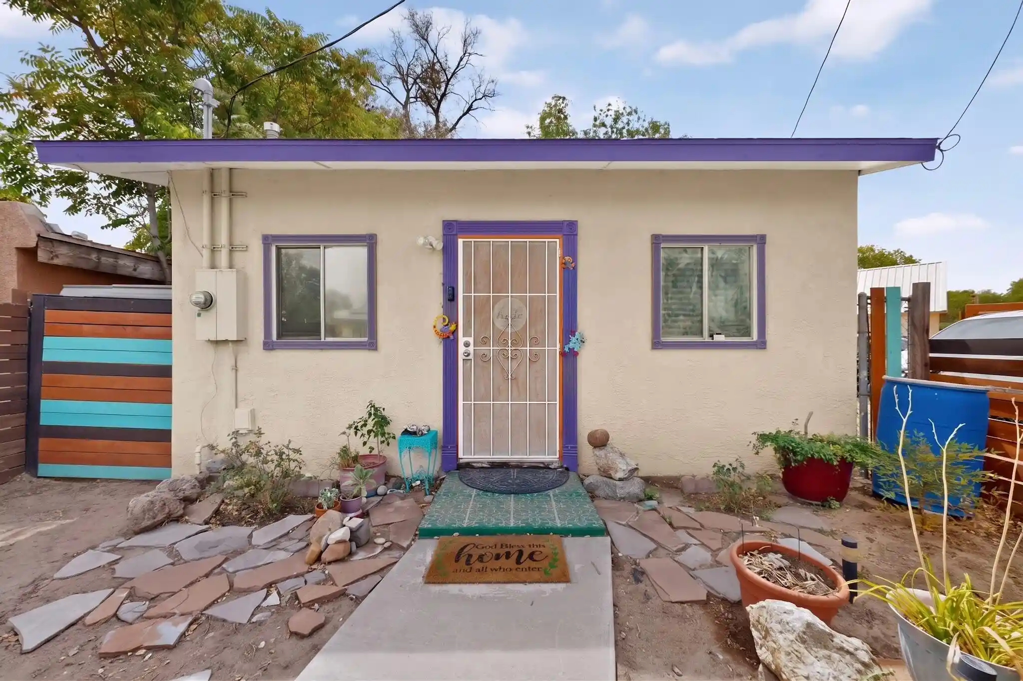 Photo 1 of Single family home for sale at 1002 Pacific Ave Sw, Albuquerque, NM 87102 | MLS# 1110247 | Listing updated on 2026-10-21