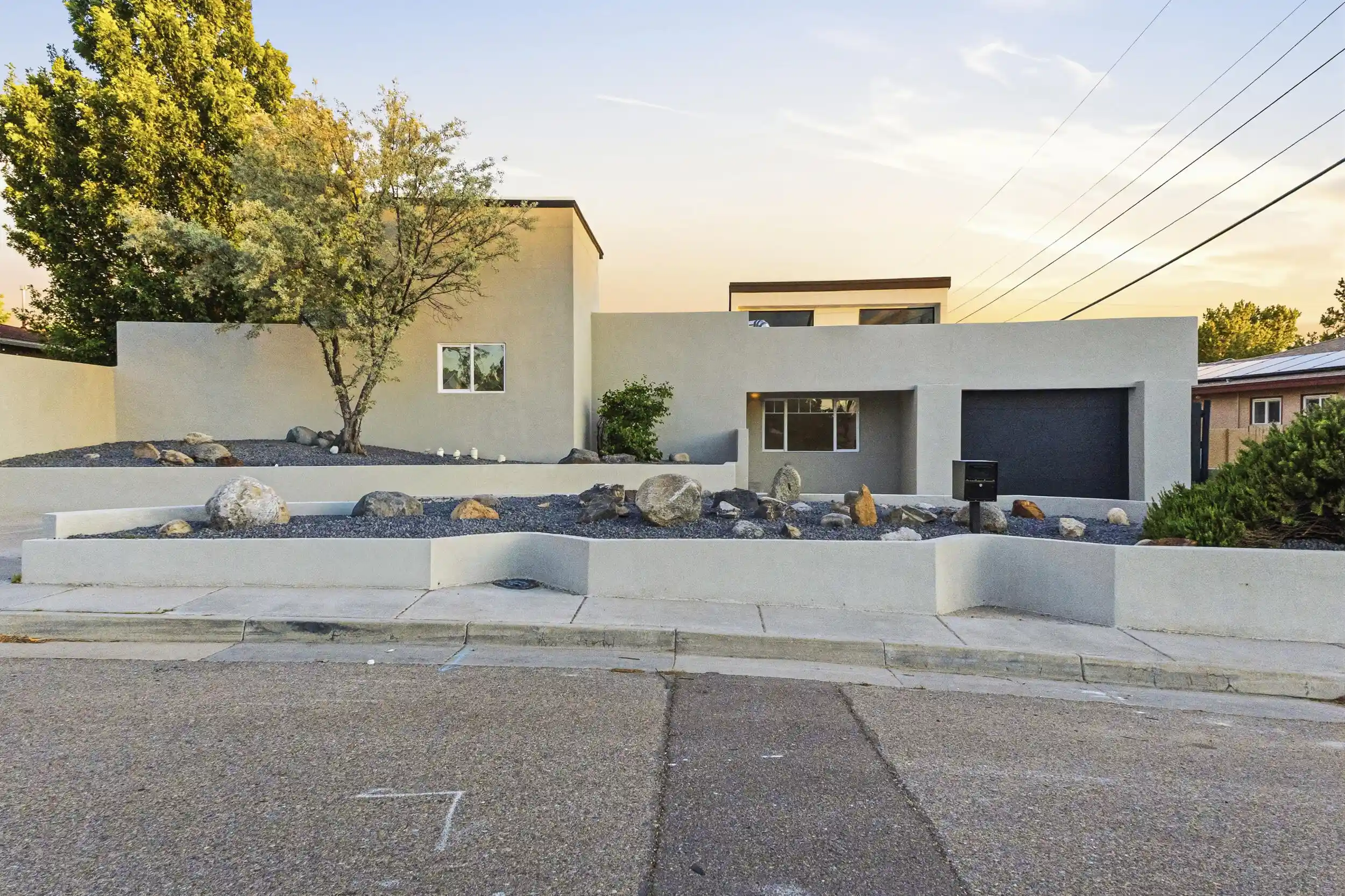 Photo 1 of Sale Pending at 2614 Schell Pl Ne, Albuquerque, NM 87106 | MLS# 1110471 | Listing updated on 2026-10-22