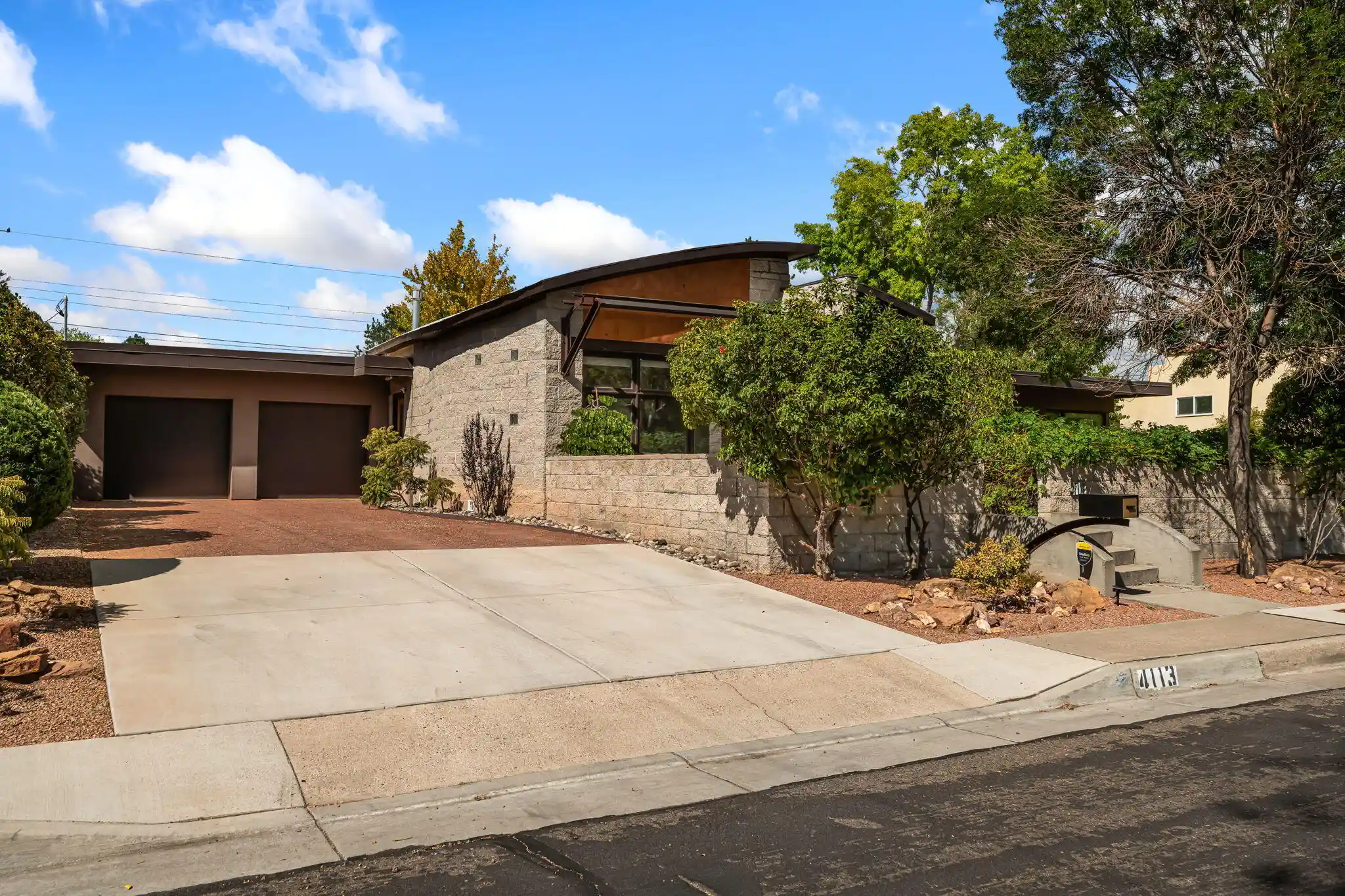 Photo 1 of Sale Pending at 4113 Hannett Ave Ne, Albuquerque, NM 87110 | MLS# 1110651 | Listing updated on 2026-10-21