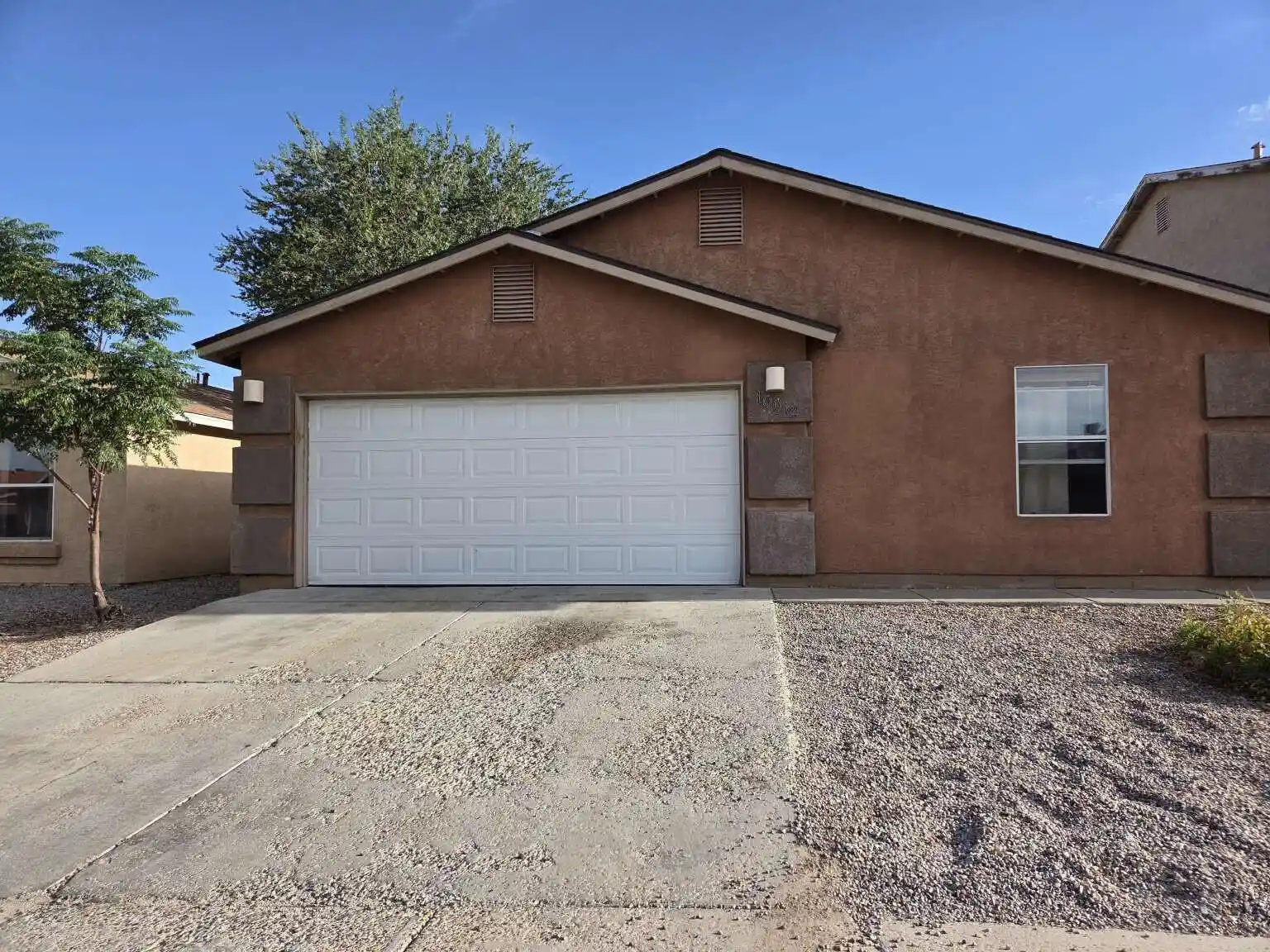 Photo 1 of Sale Pending at 10012 Cartagena Ave Sw, Albuquerque, NM 87121 | MLS# 1110727 | Listing updated on 2026-10-26
