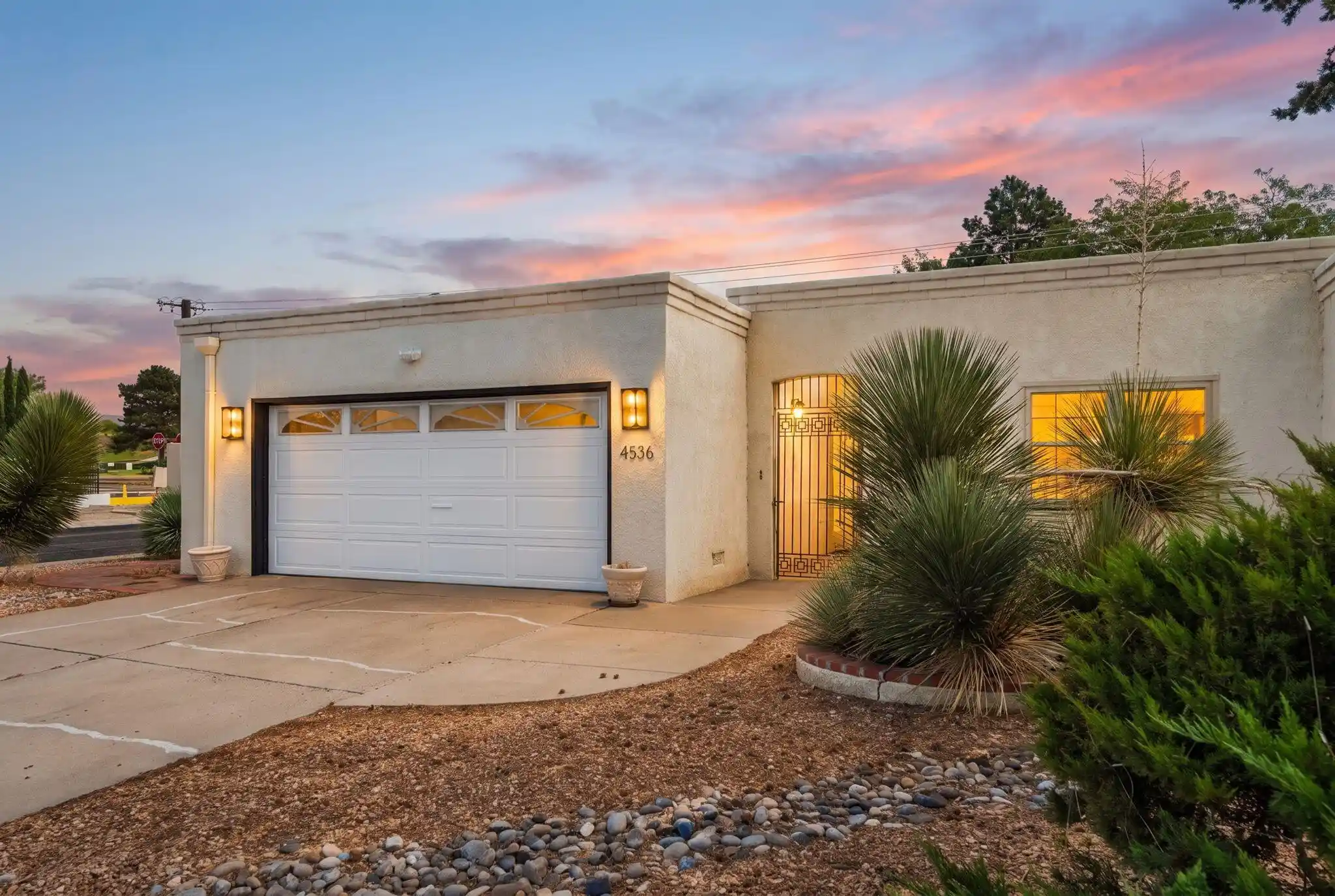 Townhouse for sale at 4536 Durango Ct NE, Albuquerque, NM 87109 | MLS# 1110737