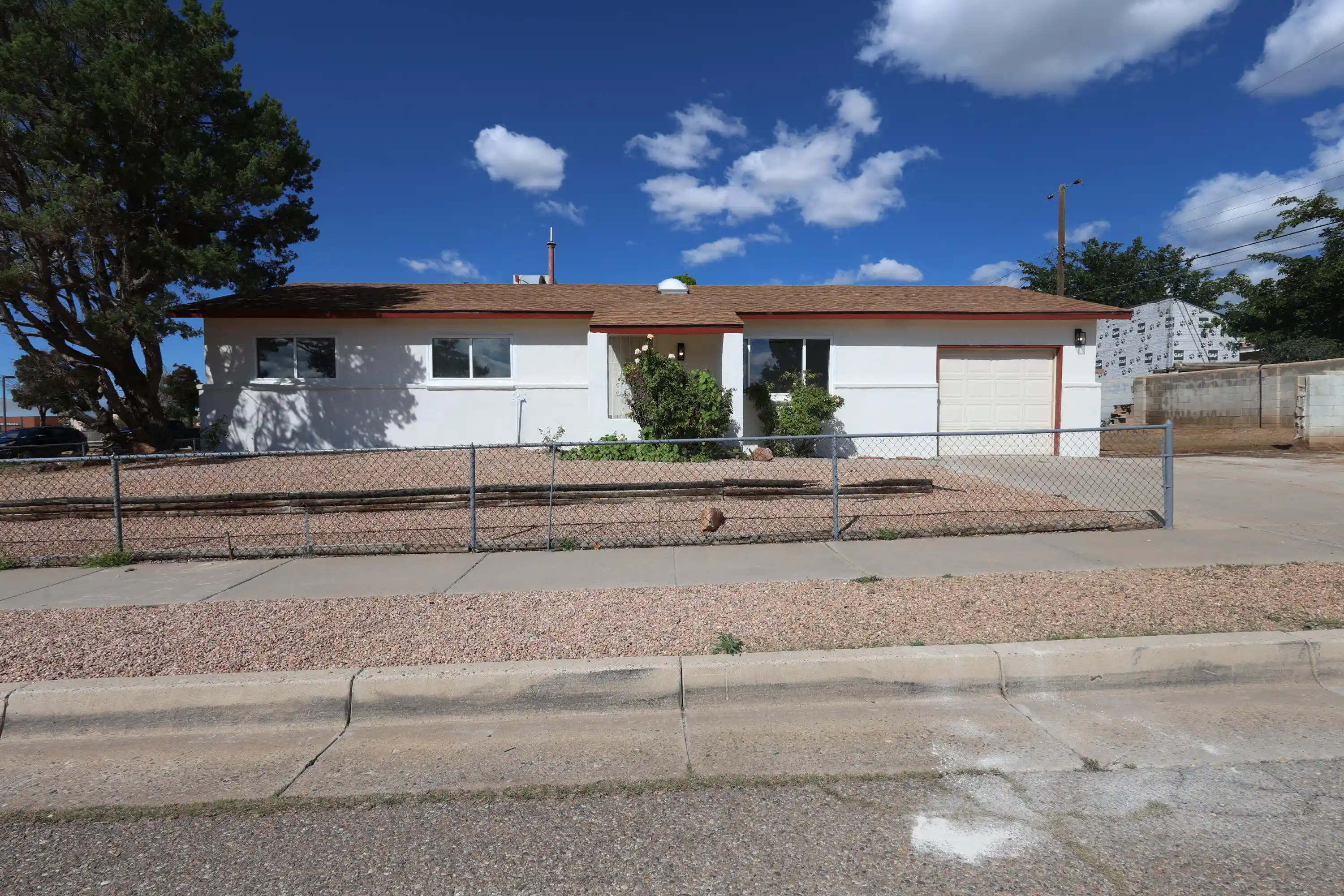 Photo 1 of Single family home for sale at 700 Tomasita St Ne, Albuquerque, NM 87123 | MLS# 1110830 | Listing updated on 2026-10-24