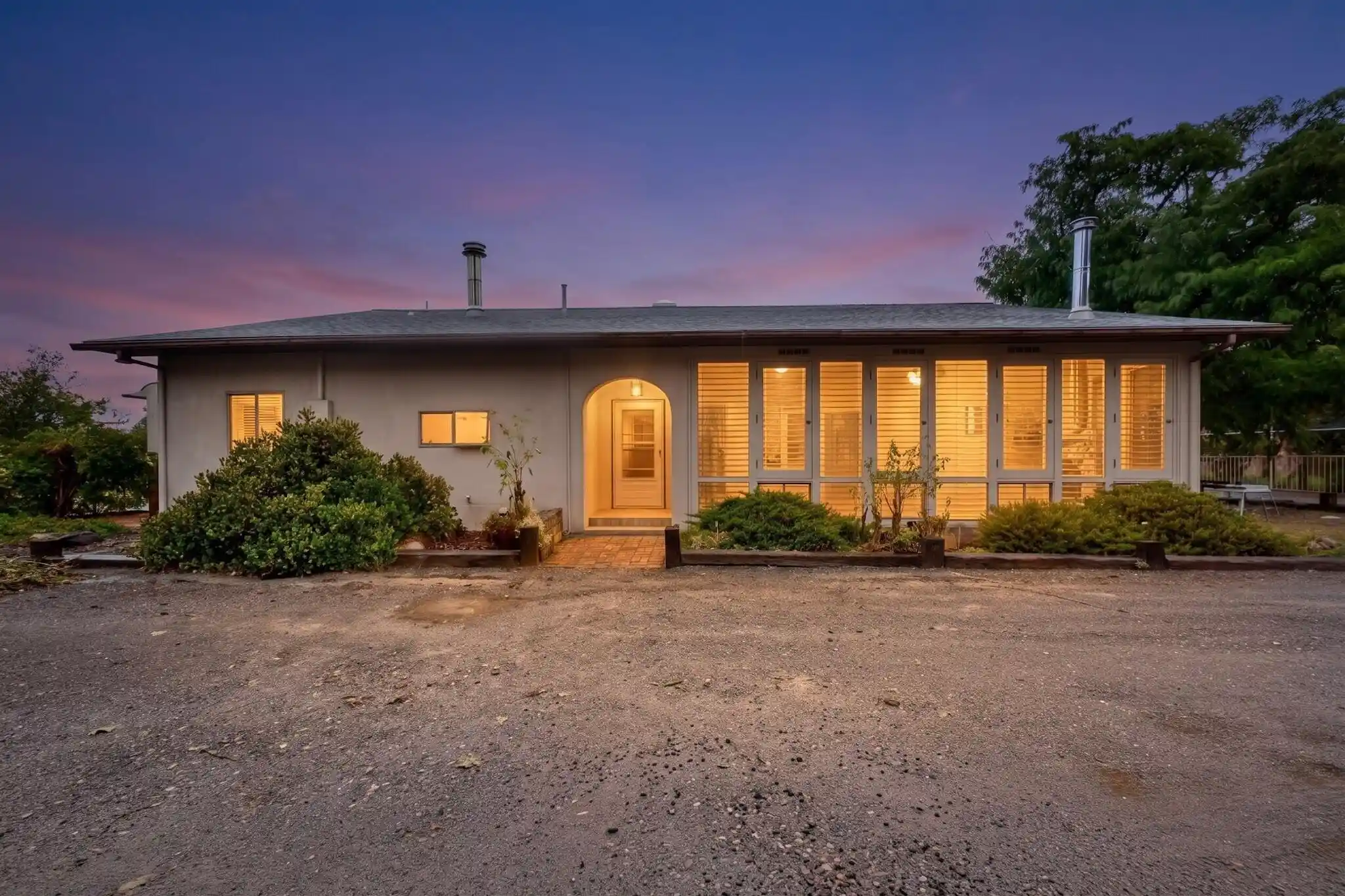 Photo 1 of Single family home for sale at 8901 Rio Grande Blvd Nw, Los Ranchos, NM 87114 | MLS# 1110913 | Listing updated on 2026-10-25
