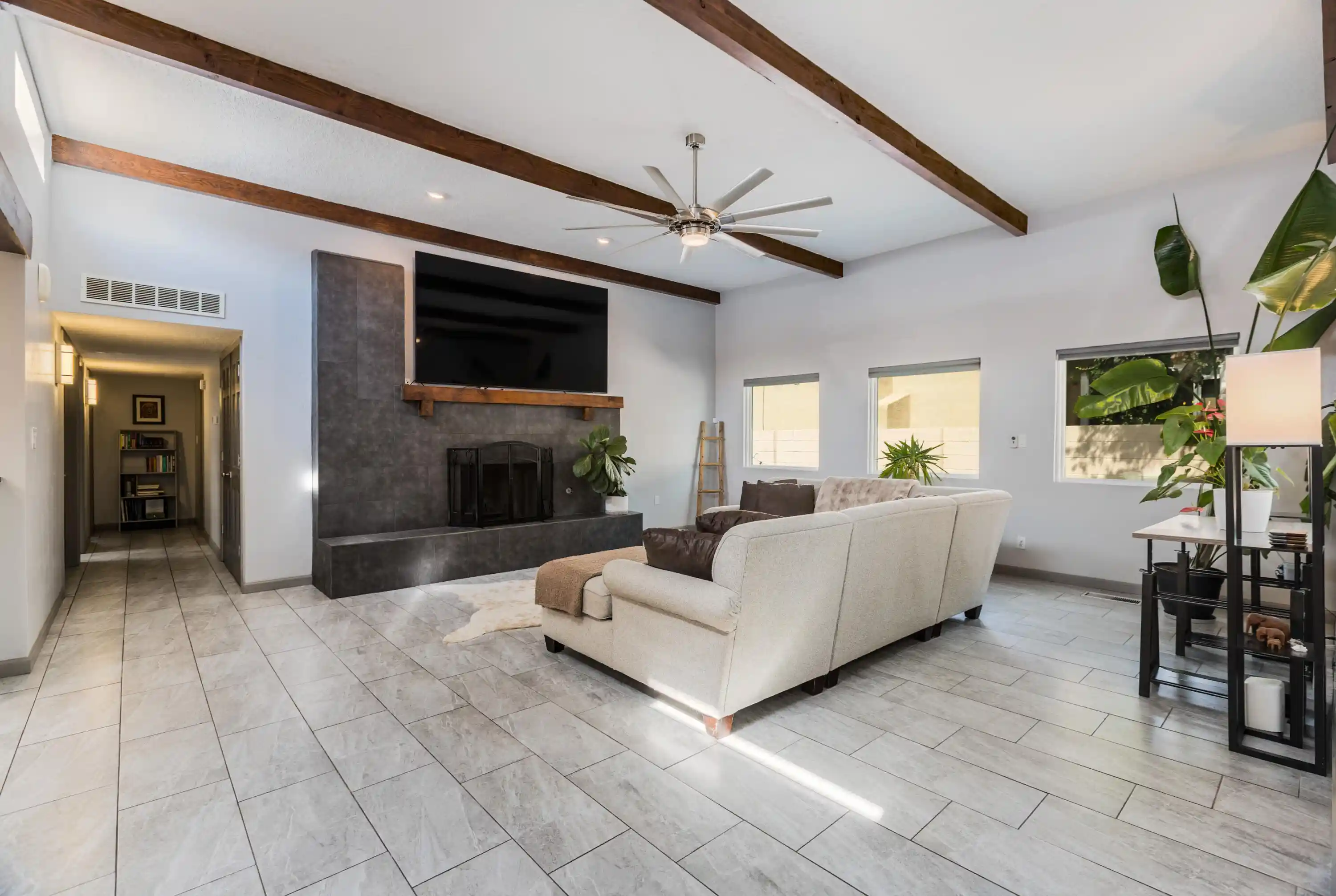 Townhouse for sale at 9825 Denali Rd NE, Albuquerque, NM 87111 | MLS# 1111205