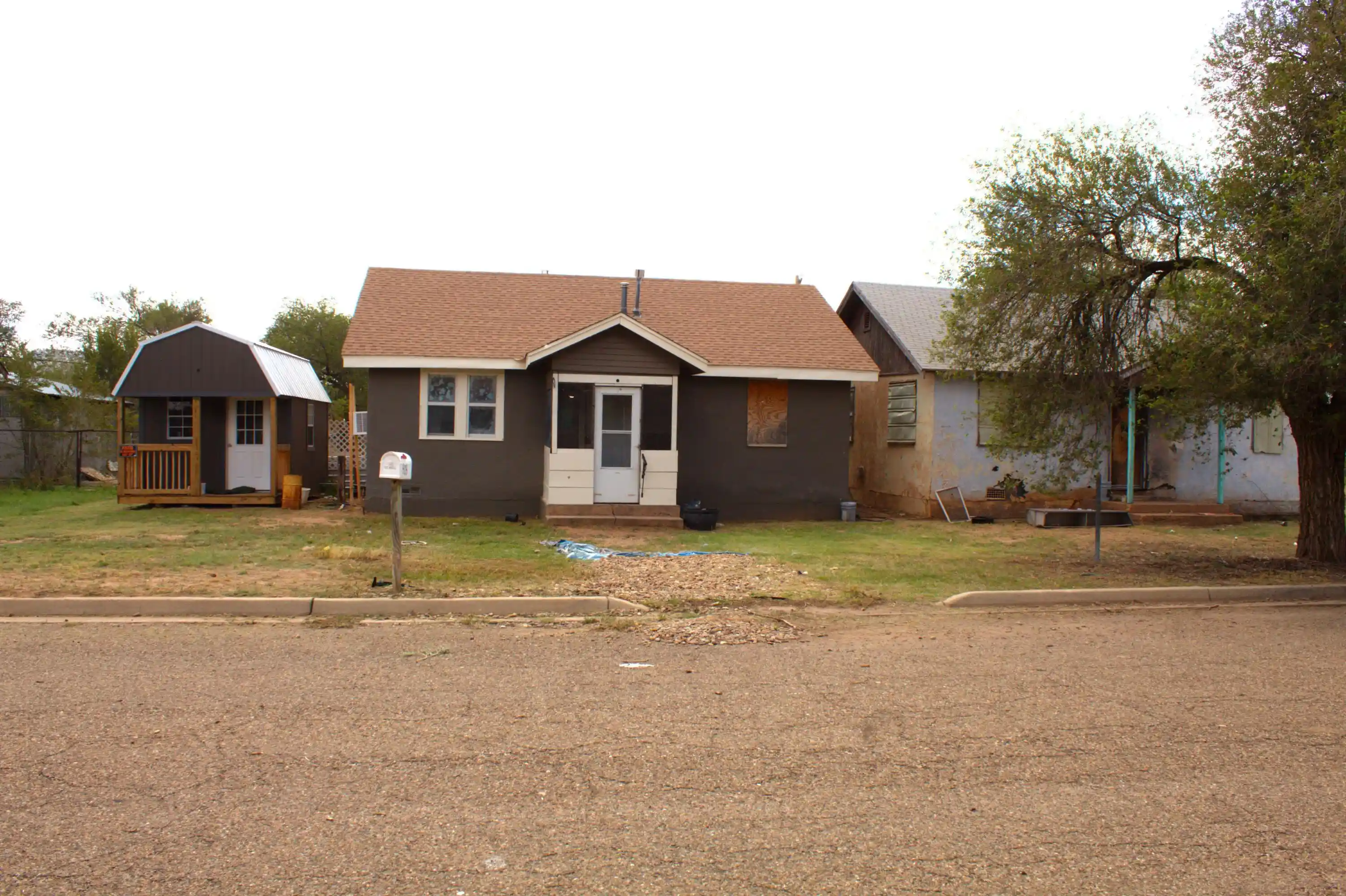Photo 1 of Single family home for sale at 808 E Laughlin Ave, Tucumcari, NM 88401 | MLS# 1111433 | Listing updated on 2026-10-21