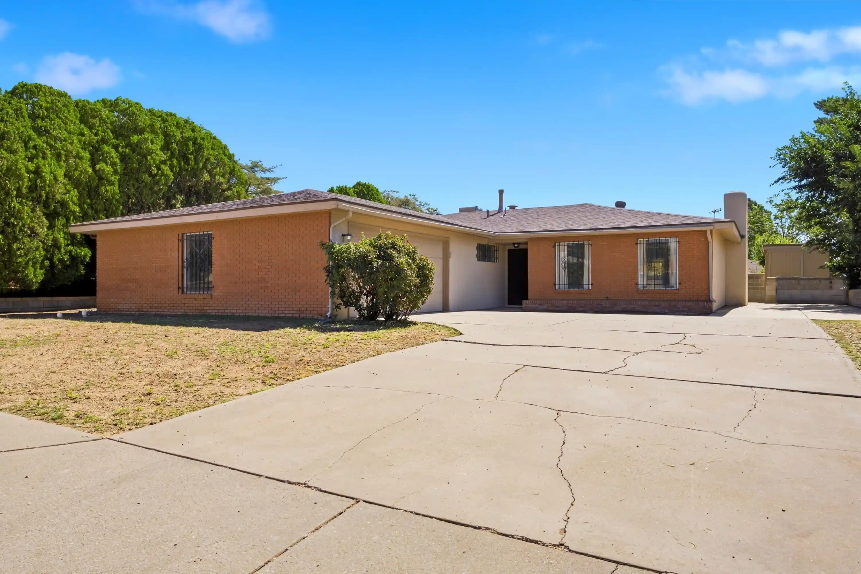 Photo 1 of Sale Pending at 10428 Santa Susana Rd Ne, Albuquerque, NM 87111 | MLS# 1111483 | Listing updated on 2026-10-21