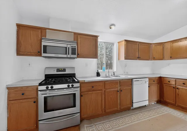 Photo 3 of Manufactured home for sale at 82 Jesse James Rd, Edgewood, NM 87015 | MLS# 1111506 | Listing updated on 2026-09-25