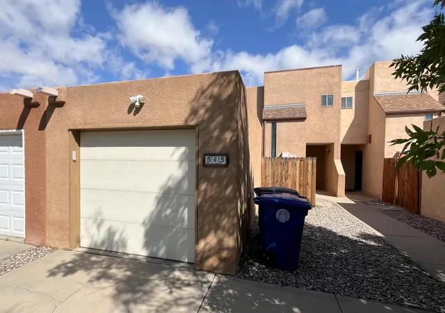 Townhouse for sale at 545 Berry Rd NW, Albuquerque, NM 87107 | MLS# 1111528