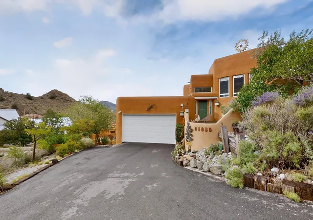 Photo 1 of Sale Pending at 14516 Sierra Ct Ne, Albuquerque, NM 87123 | MLS# 1111553 | Listing updated on 2026-10-05