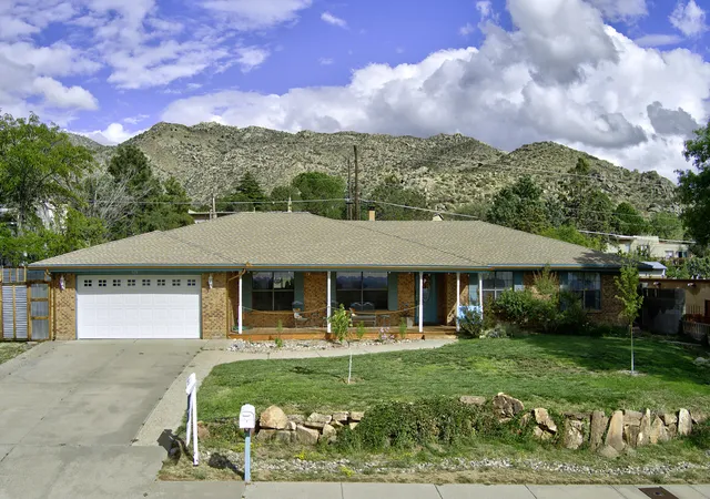 Photo 1 of Sale Pending at 528 Turner Dr Ne, Albuquerque, NM 87123 | MLS# 1111559 | Listing updated on 2026-10-07