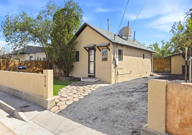 Photo 3 of Single family home for sale at 526 Apache Ave Nw, Albuquerque, NM 87102 | MLS# 1111588 | Listing updated on 2026-09-26