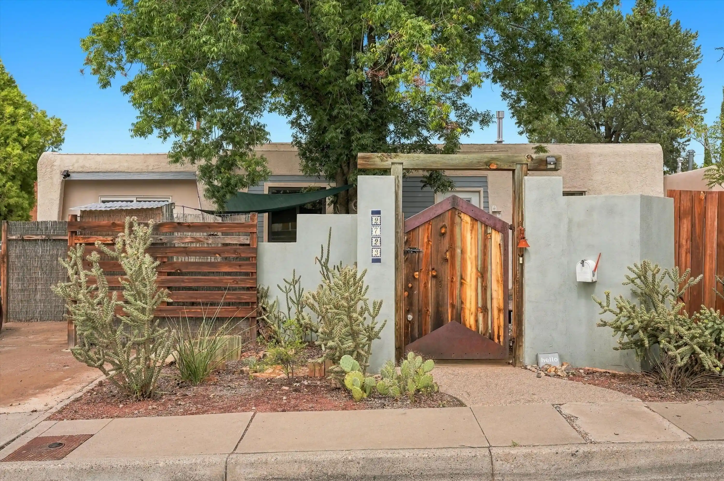 Photo 1 of Single family home for sale at 2723 Hyder Ave Se, Albuquerque, NM 87106 | MLS# 1111662 | Listing updated on 2026-10-26