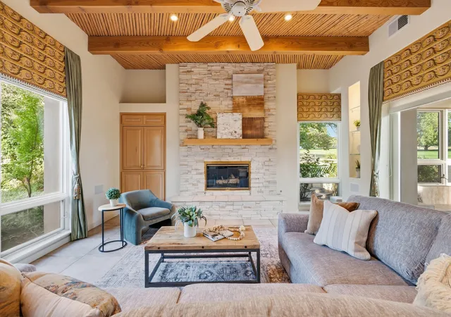Photo 3 of Single family home for sale at 1005 Four Hills Ct Se, Albuquerque, NM 87123 | MLS# 1111672 | Listing updated on 2026-09-29