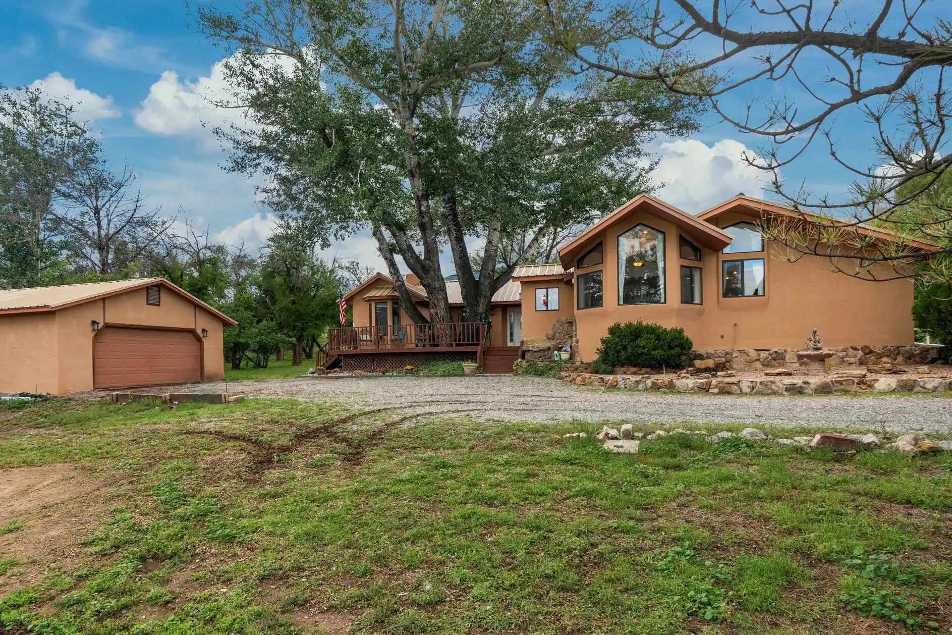 Photo 1 of Sale Pending at 4 Cirquela Rd, Cedar Crest, NM 87008 | MLS# 1111682 | Listing updated on 2026-10-21