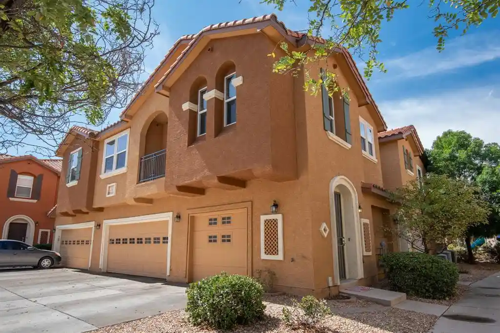 Photo 1 of Sale Pending at 601 Menaul Blvd Ne #UNIT 2001, Albuquerque, NM 87107 | MLS# 1111716 | Listing updated on 2026-10-26