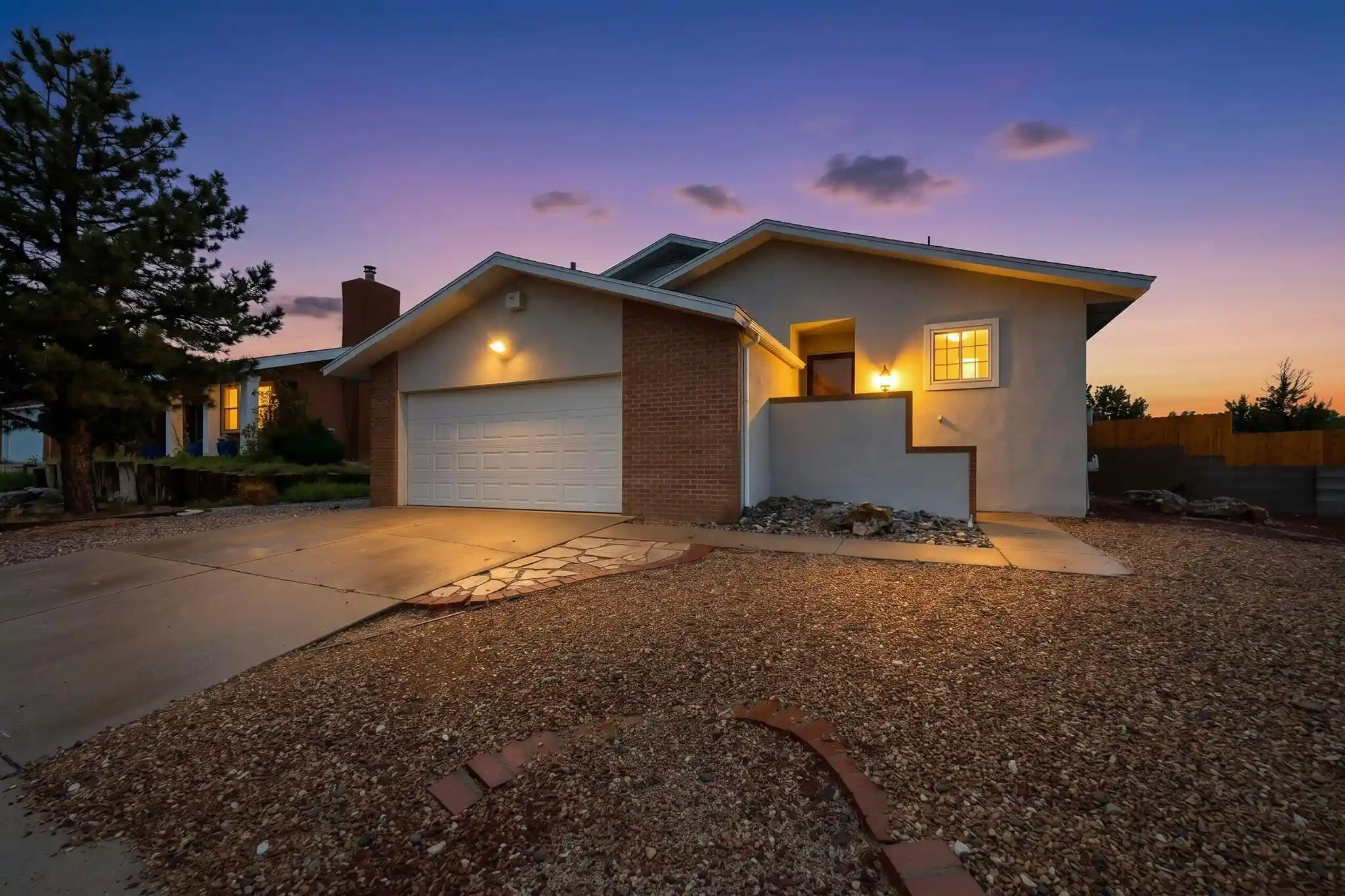 Photo 1 of Sale Pending at 13800 Paseo Vista Ne, Albuquerque, NM 87123 | MLS# 1111718 | Listing updated on 2026-10-22