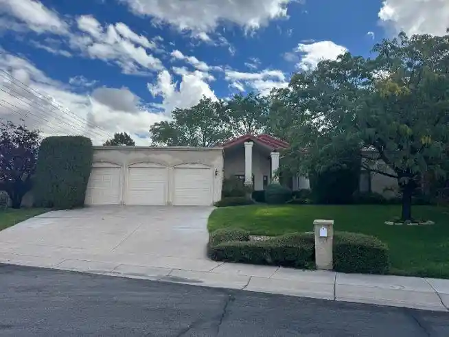 Photo 1 of Sale Pending at 7010 Pala Mesa Ct Ne, Albuquerque, NM 87111 | MLS# 1111729 | Listing updated on 2026-10-24