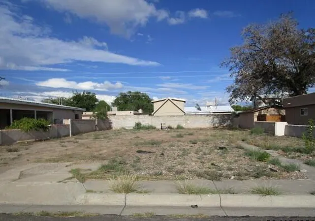 Photo 1 of Sale Pending at 452 60th Street Nw, Albuquerque, NM 87105 | MLS# 1111744 | Listing updated on 2026-10-08