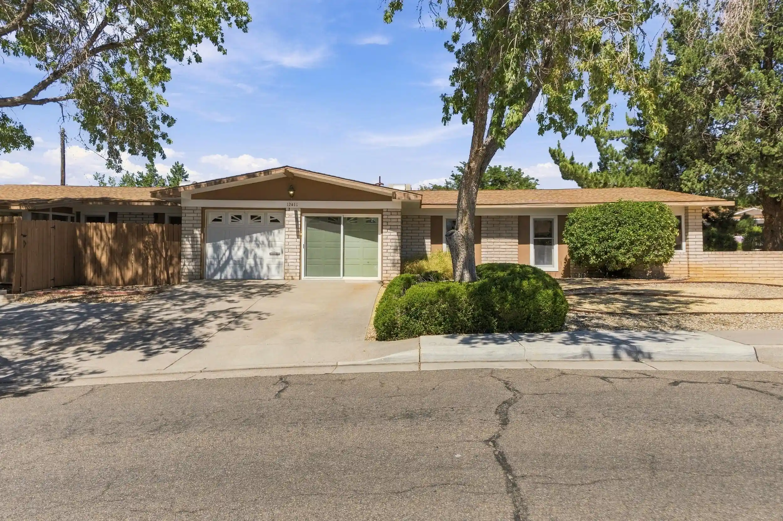 Photo 1 of Single family home for sale at 1001 Upland Ct Ne, Albuquerque, NM 87112 | MLS# 1111767 | Listing updated on 2026-10-23