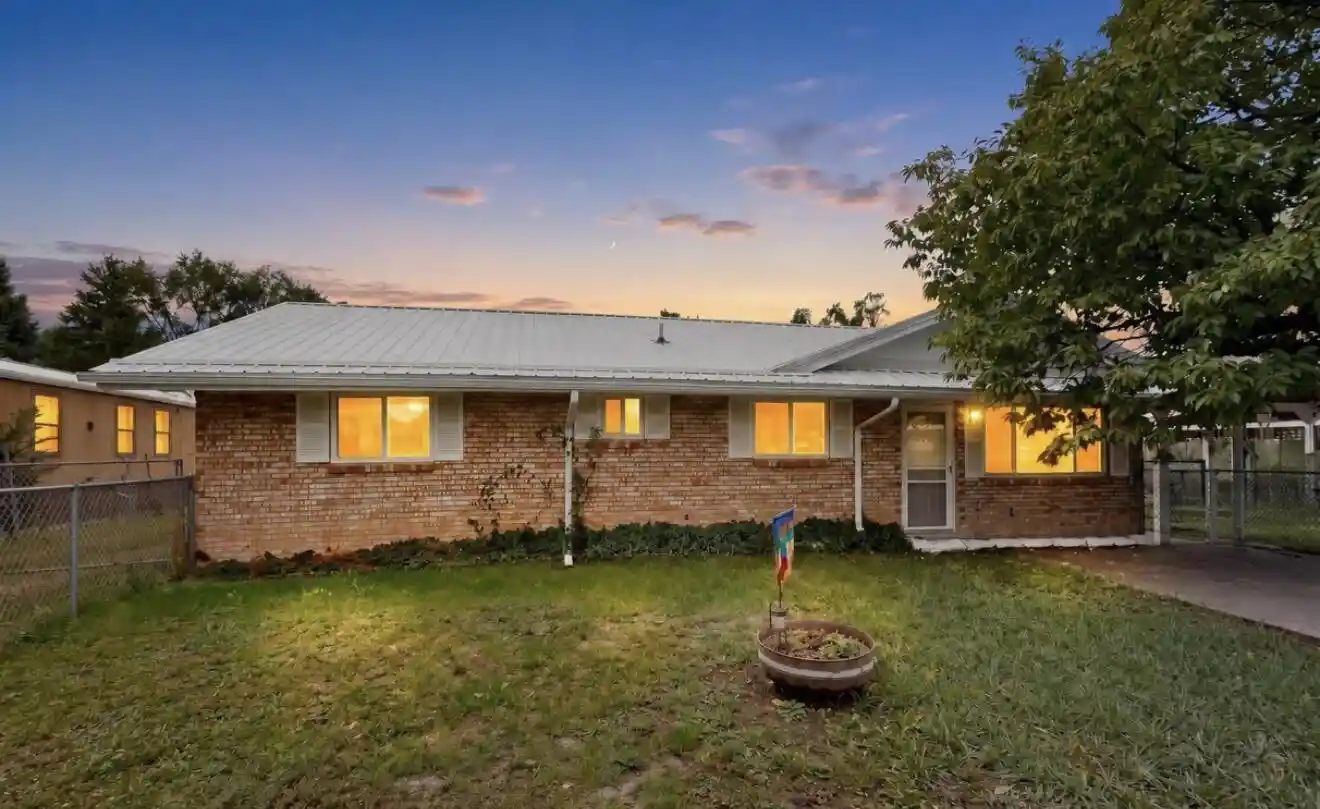 Photo 1 of Single family home for sale at 6 Kemm Dr, Las Vegas, NM 87701 | MLS# 1111832 | Listing updated on 2026-10-21