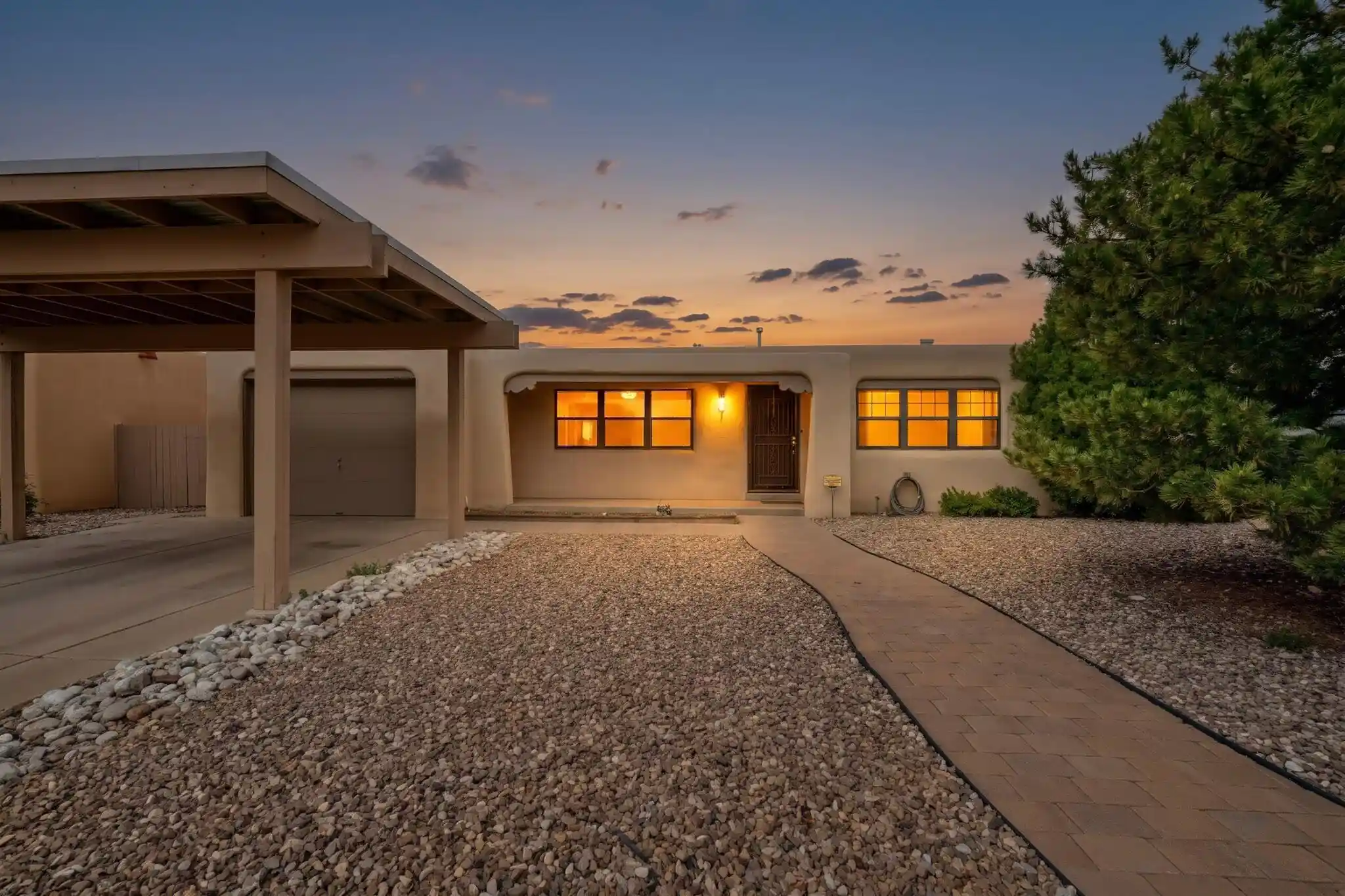 Photo 1 of Sale Pending at 723 Guaymas Pl Ne, Albuquerque, NM 87108 | MLS# 1112226 | Listing updated on 2026-10-21