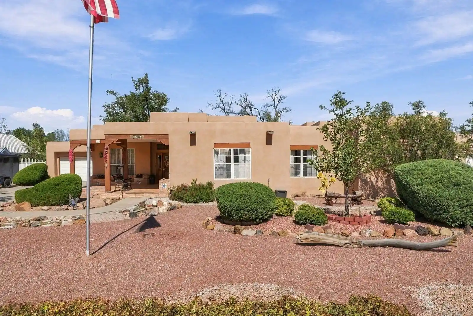 Photo 1 of Single family home for sale at 217 La Cienega Ln Nw, Albuquerque, NM 87107 | MLS# 1112217 | Listing updated on 2026-10-23