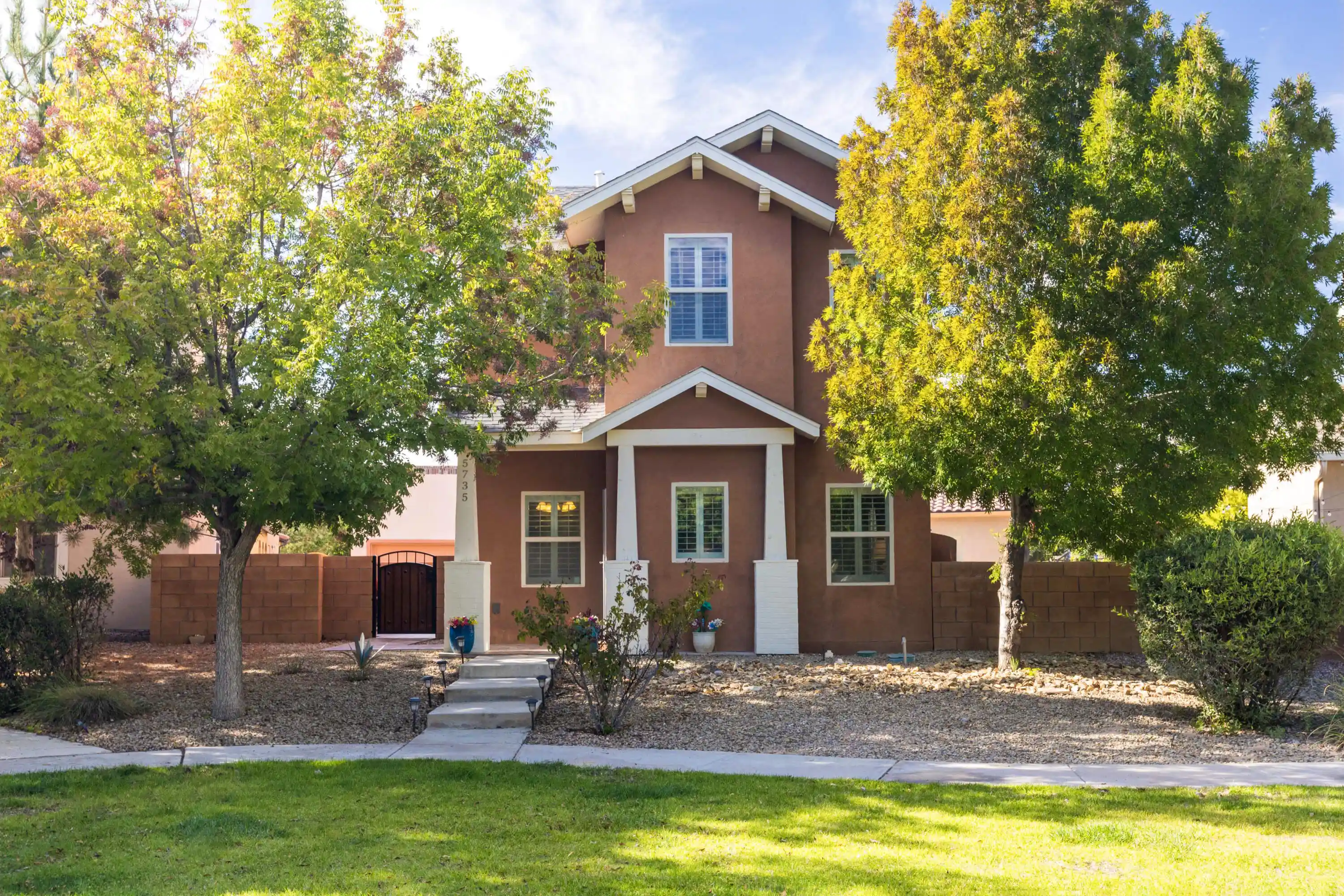 Photo 1 of Single family home for sale at 5735 Strand Lp Loop Se, Albuquerque, NM 87106 | MLS# 1112211 | Listing updated on 2026-10-21