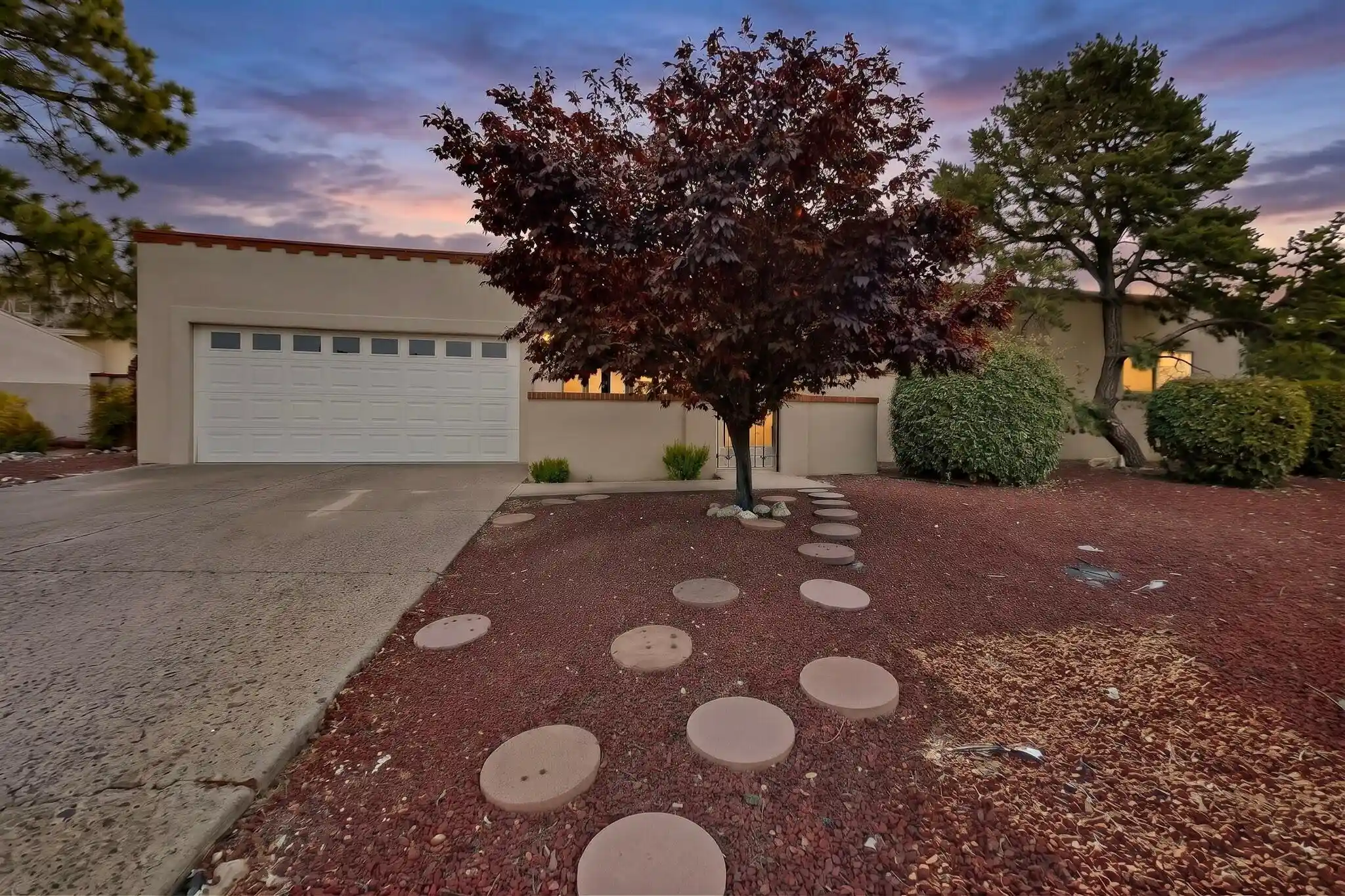 Photo 1 of Sale Pending at 3016 El Marta Ct Ne, Albuquerque, NM 87111 | MLS# 1112257 | Listing updated on 2026-10-21