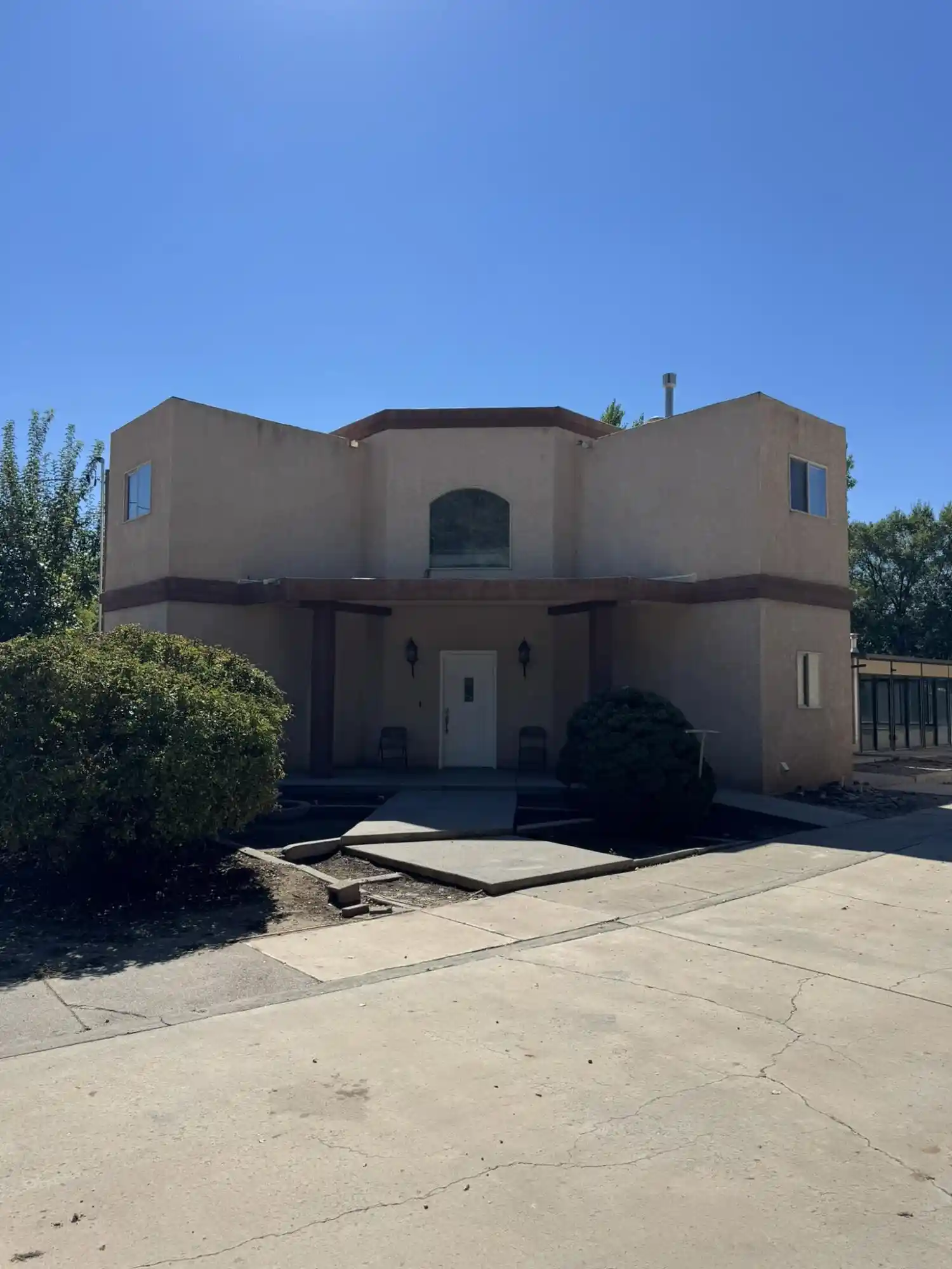 Photo 1 of Single family home for sale at 1930 Ilfield Rd Sw, Albuquerque, NM 87105 | MLS# 1112385 | Listing updated on 2026-10-21