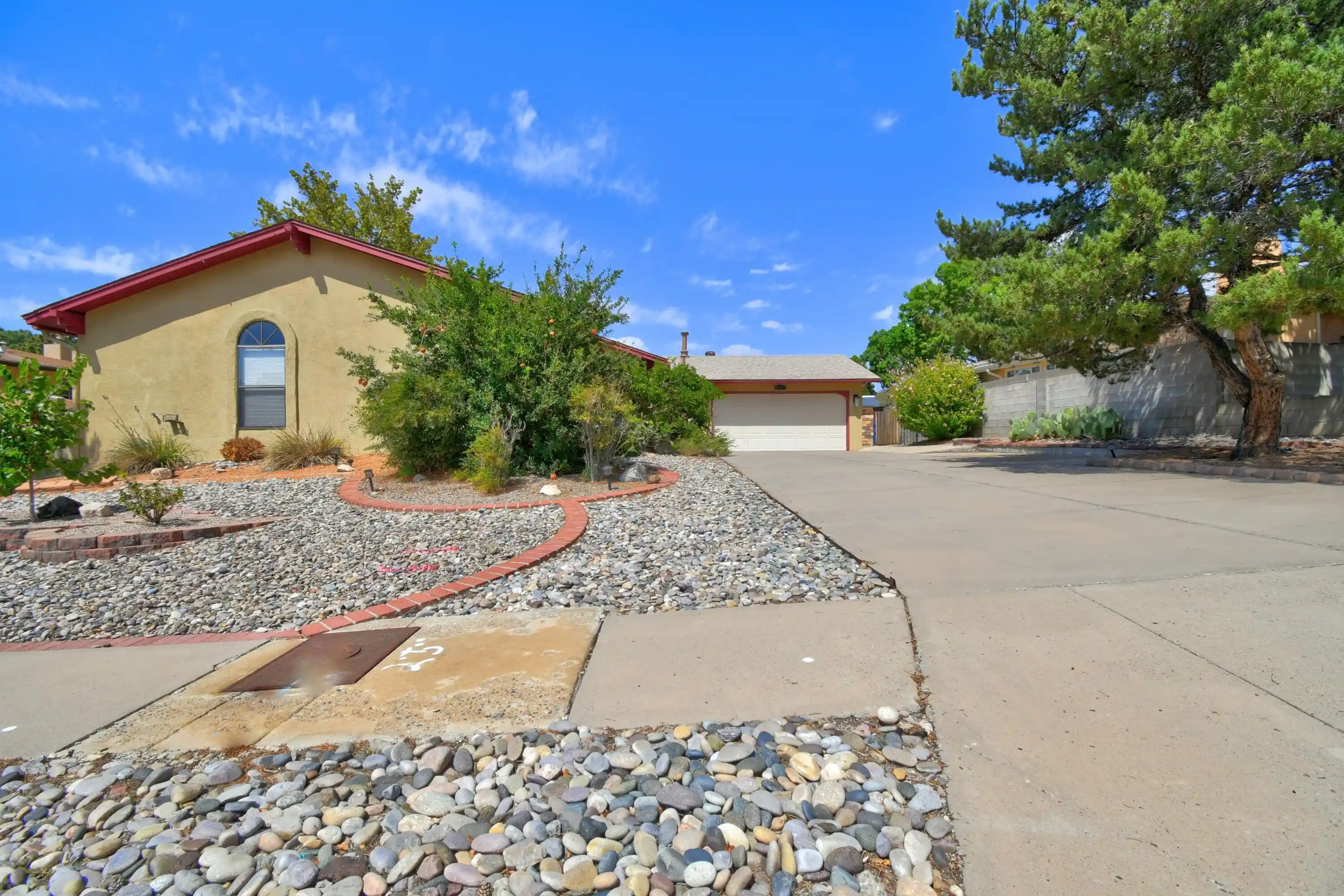 Photo 1 of Single family home for sale at 2021 Monte Largo Dr Ne, Albuquerque, NM 87112 | MLS# 1112388 | Listing updated on 2026-10-21