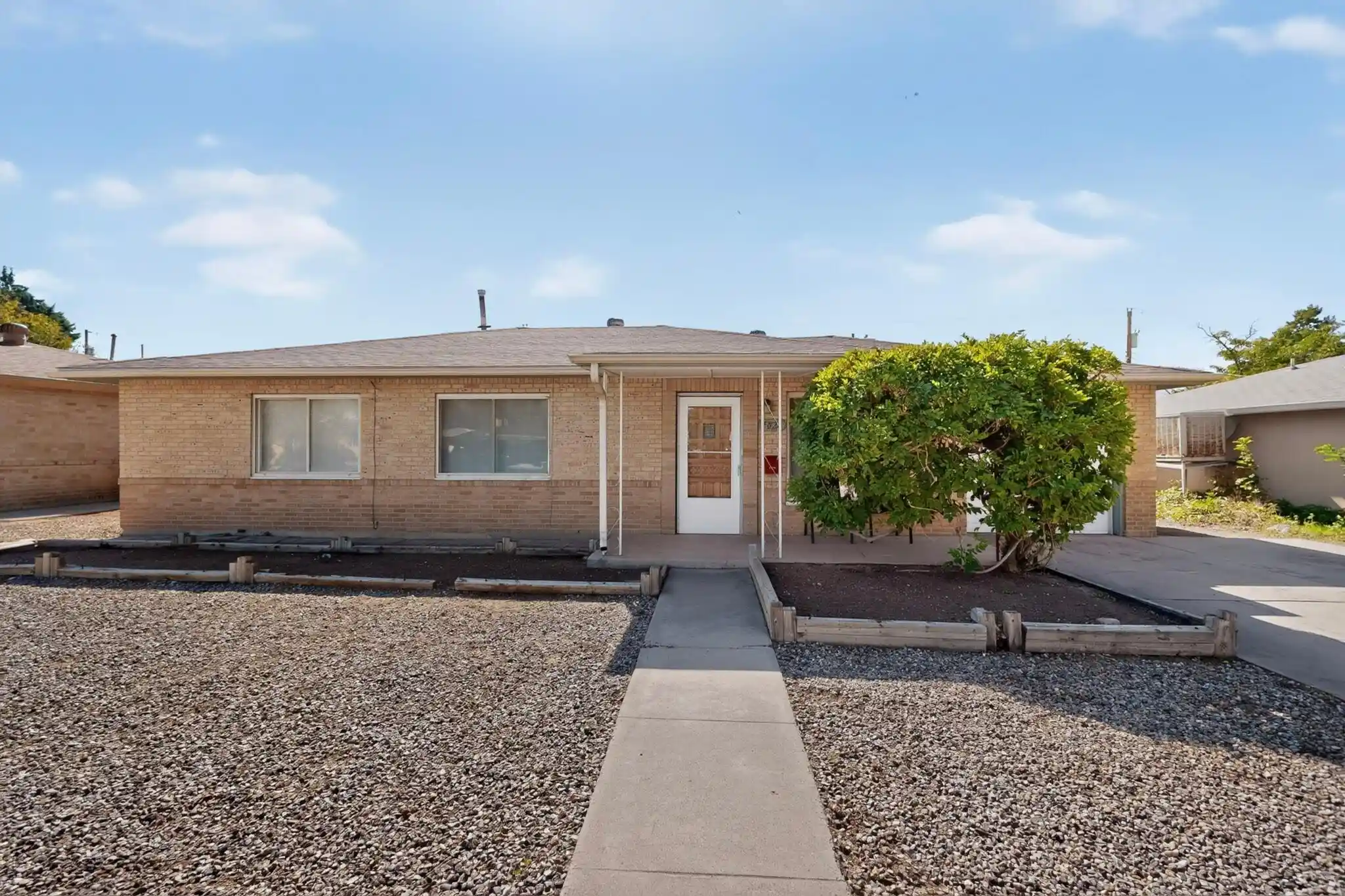 Photo 1 of Single family home for sale at 5824 Bellamah Ave Ne, Albuquerque, NM 87110 | MLS# 1112413 | Listing updated on 2026-10-21