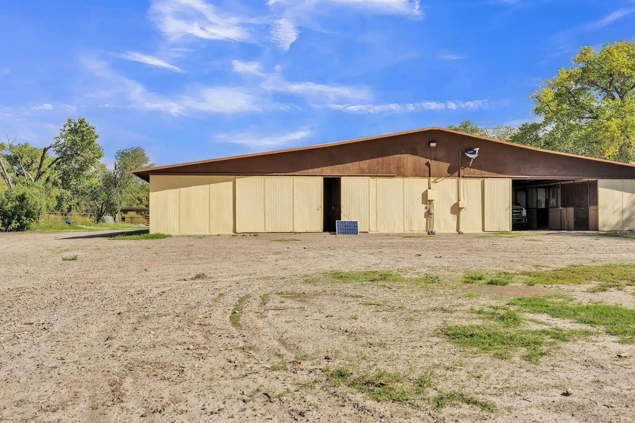 Photo 1 of Single family home for sale at 25 Loma Del Rio, Los Lunas, NM 87031 | MLS# 1112499 | Listing updated on 2026-10-21