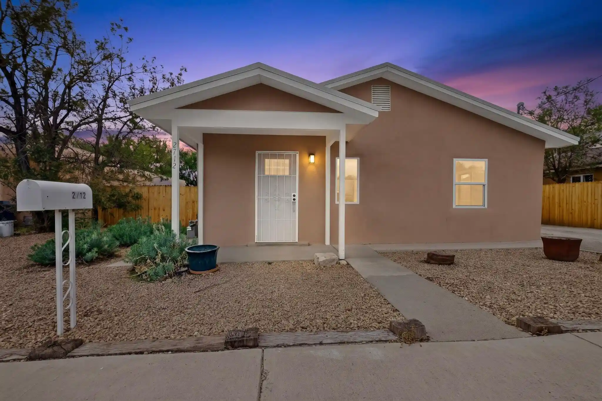 Photo 1 of Single family home for sale at 2712 Zickert Rd Nw, Albuquerque, NM 87104 | MLS# 1112551 | Listing updated on 2026-10-21