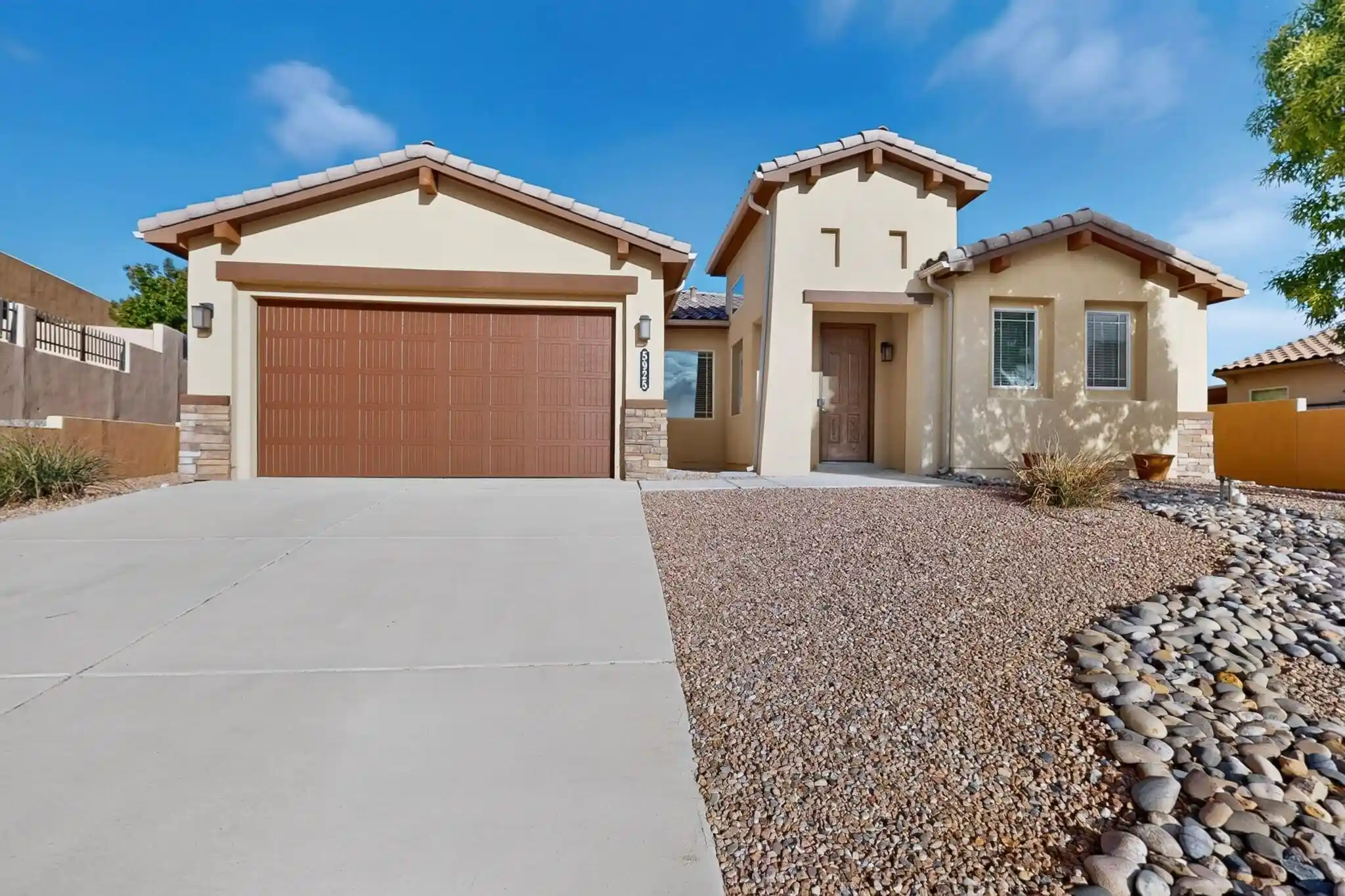 Photo 1 of Single family home for sale at 5925 Vista Manzano Ct Ne, Rio Rancho, NM 87144 | MLS# 1112559 | Listing updated on 2026-10-22