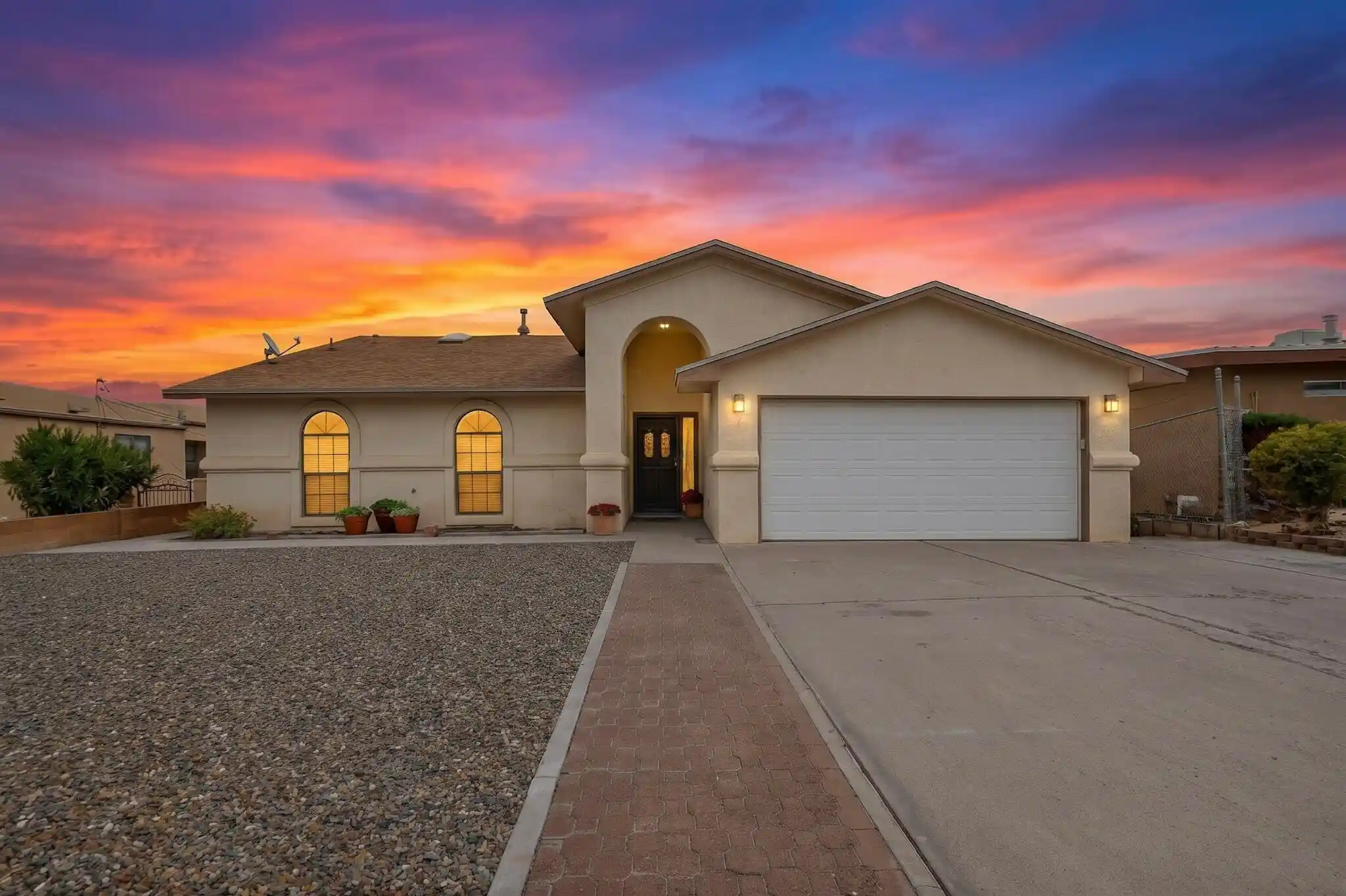 Photo 1 of Sale Pending at 1044 Vista Grande Dr Nw, Albuquerque, NM 87105 | MLS# 1112592 | Listing updated on 2026-10-21